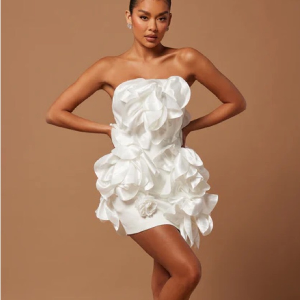 Fashion nova Abbie 3d flower floral white satin mini cocktail dress S *blogger*